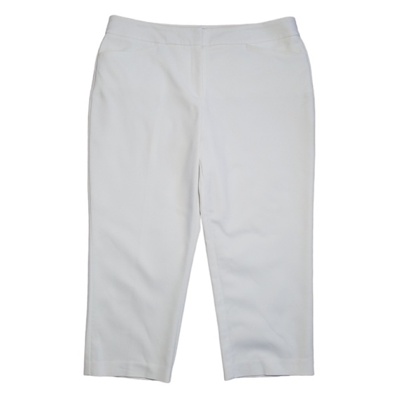 Chico’s White Fabulously Slimming‎ Capri Pants Sz. 10 (1.5 Chico's Sizing) - Picture 1 of 11